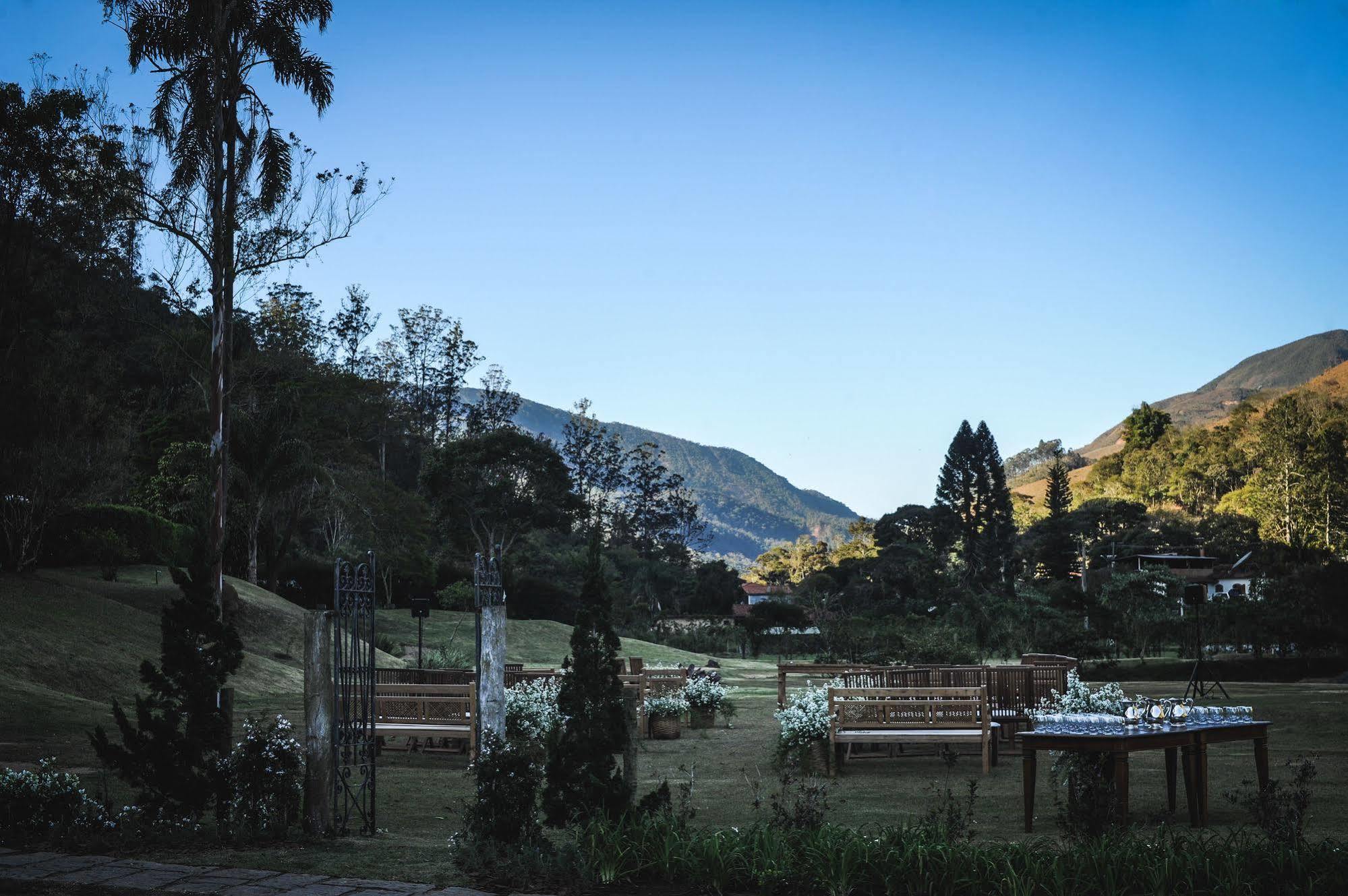 Pousada Les Roches Itaipava Bagian luar foto